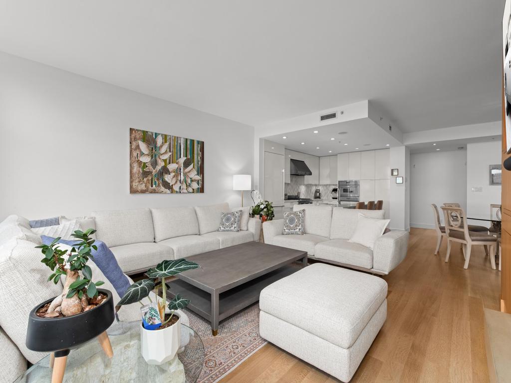 Listing Image for R3105990