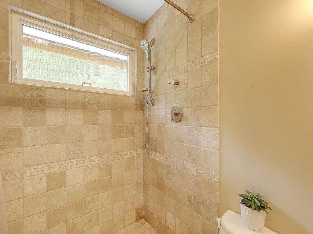 Listing Image for R3106008