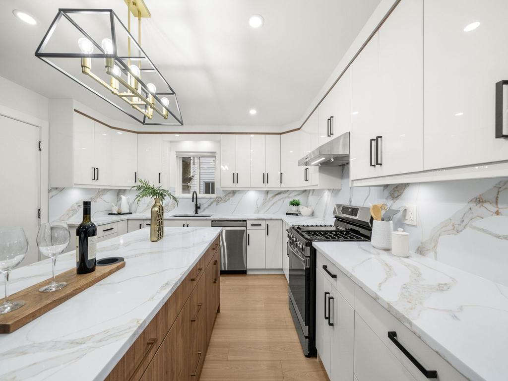 Listing Image for R3106020