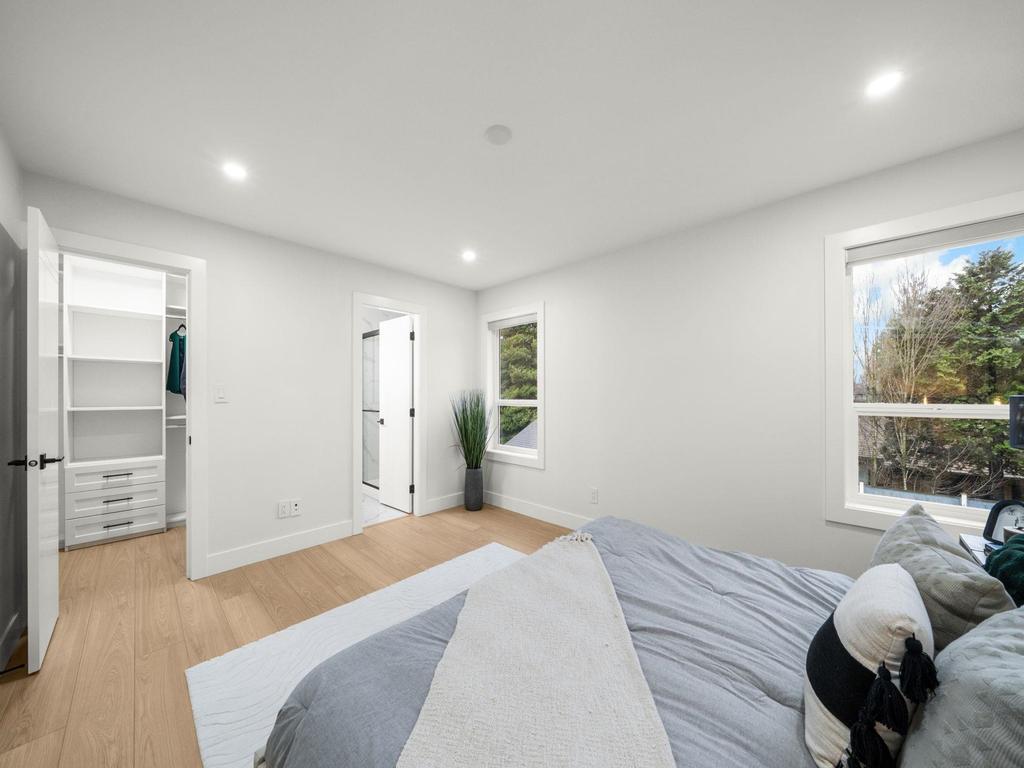 Listing Image for R3106020