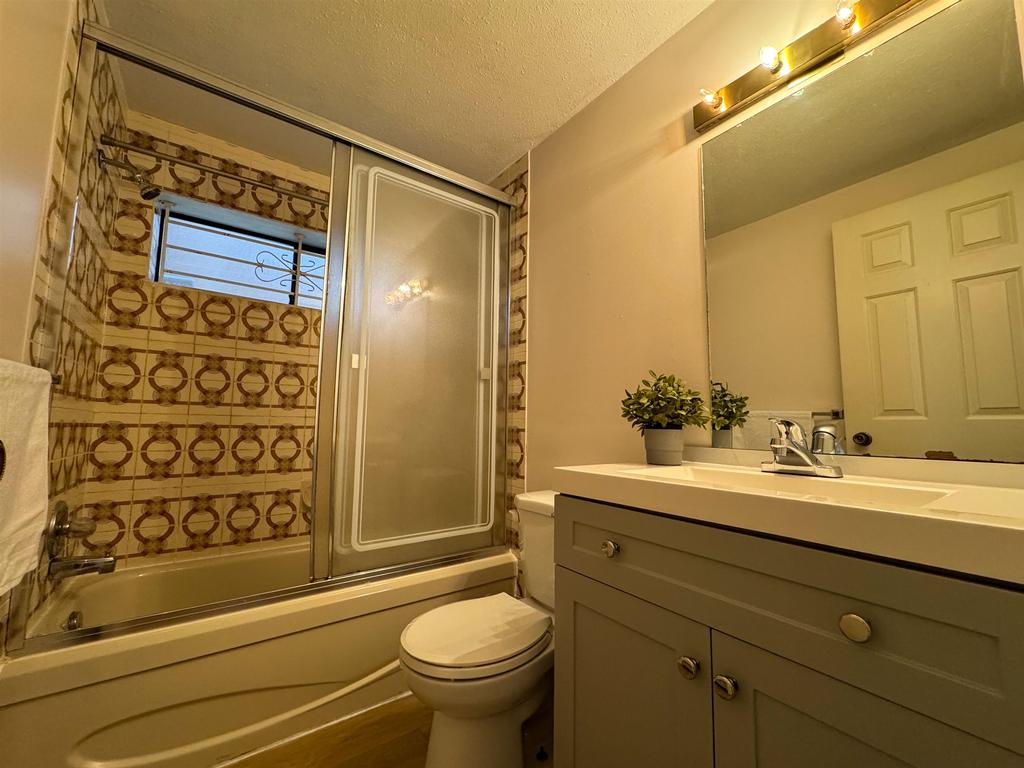 Listing Image for R3106025