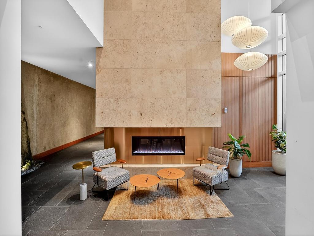 Listing Image for R3106035