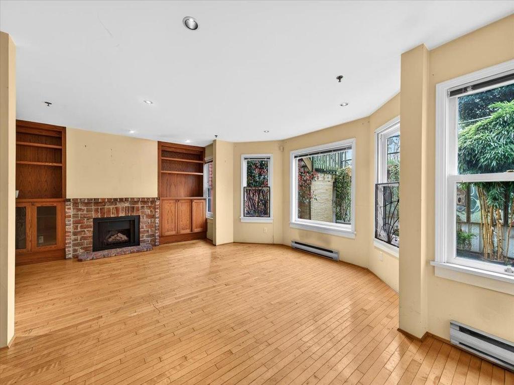 Listing Image for R3106308