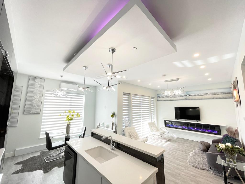 Listing Image for R3106338