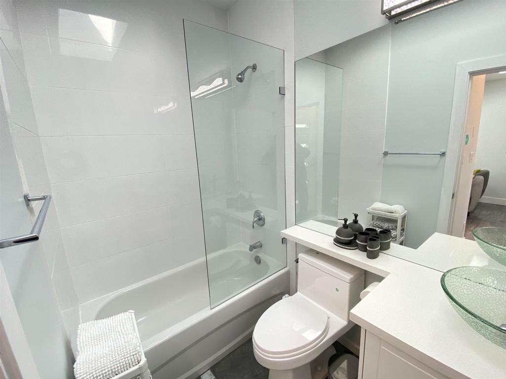 Listing Image for R3106338