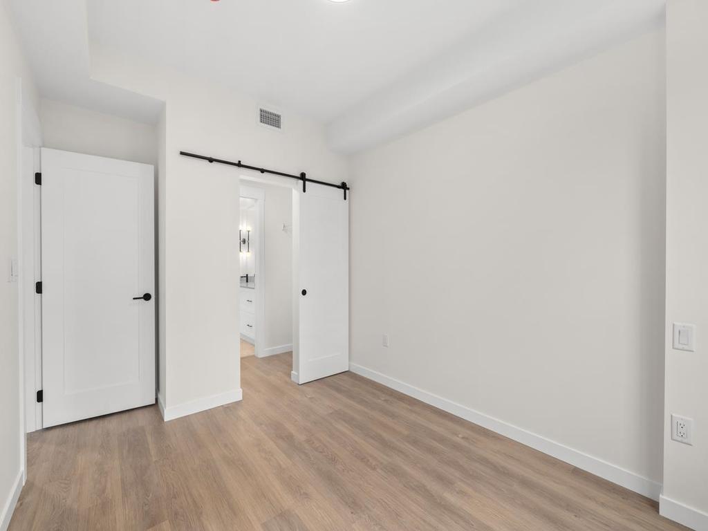 Listing Image for R3106358