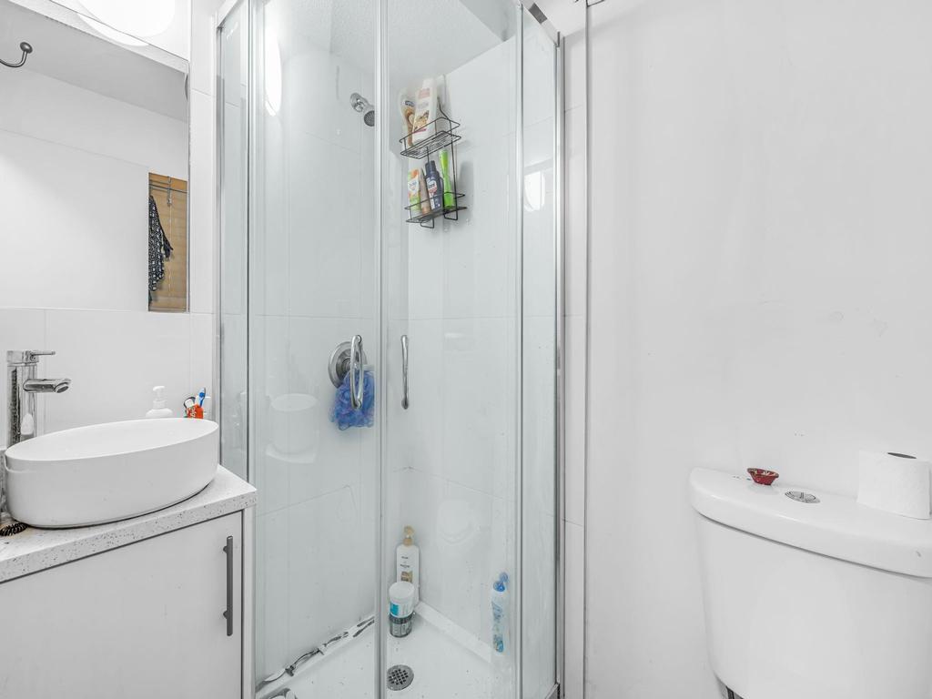 Listing Image for R3106600