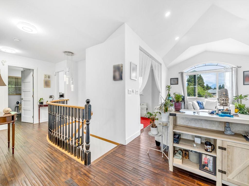 Listing Image for R3106600