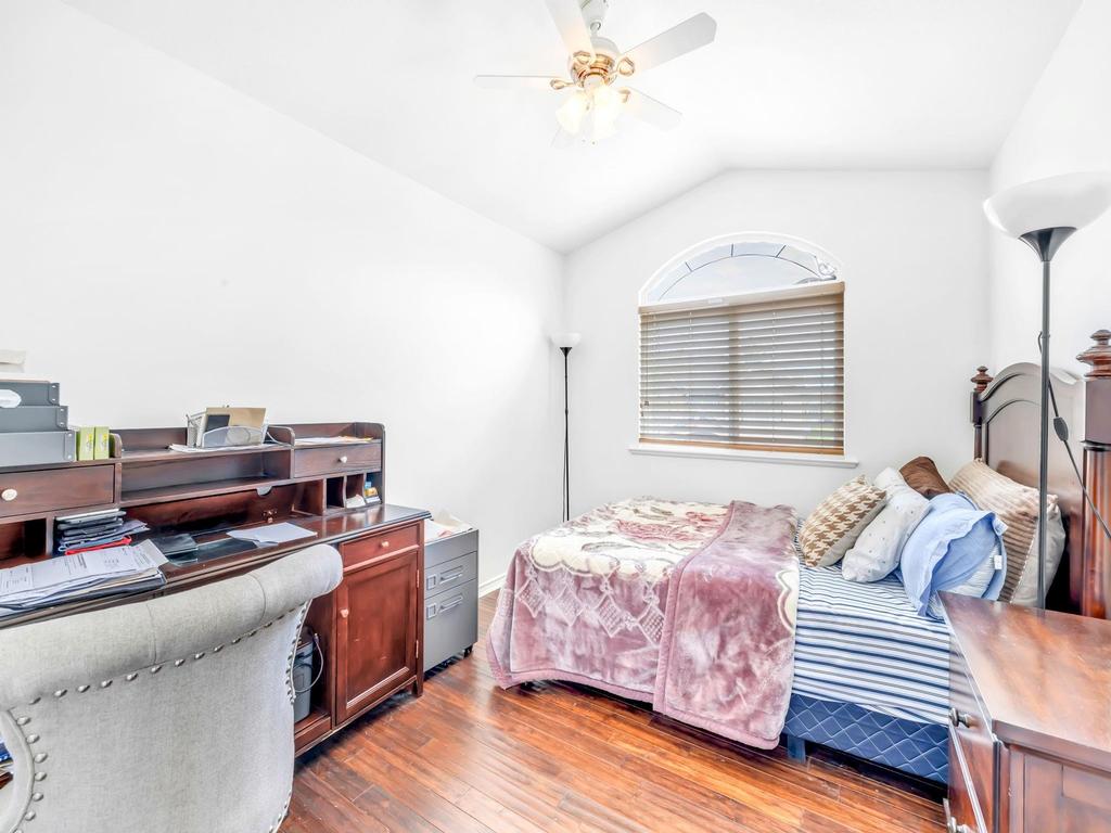 Listing Image for R3106600