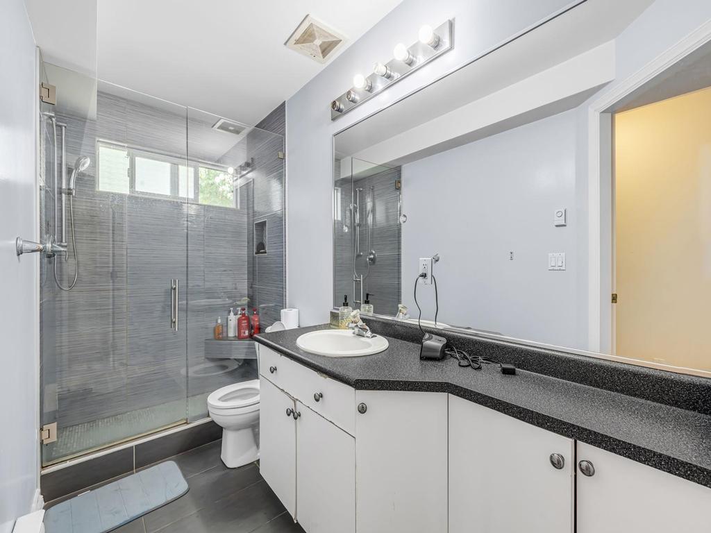 Listing Image for R3106600