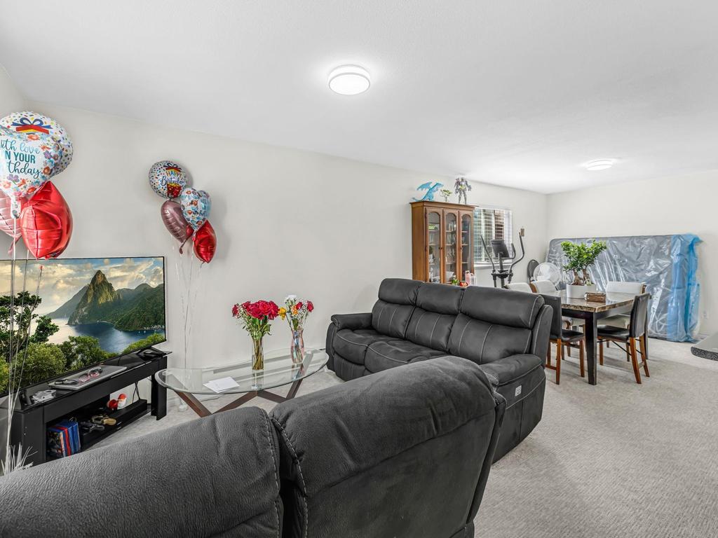 Listing Image for R3106600