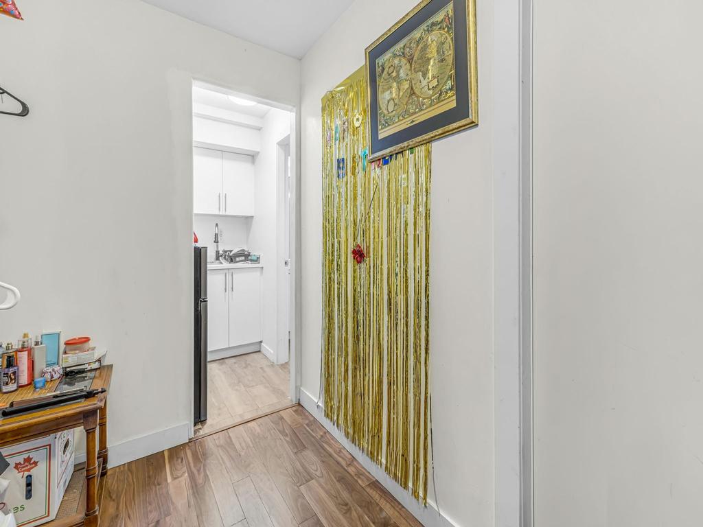 Listing Image for R3106600