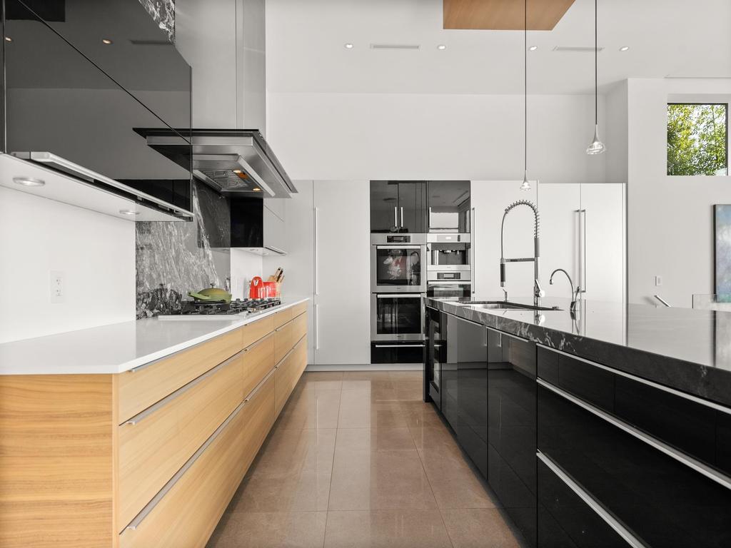 Listing Image for R3106810