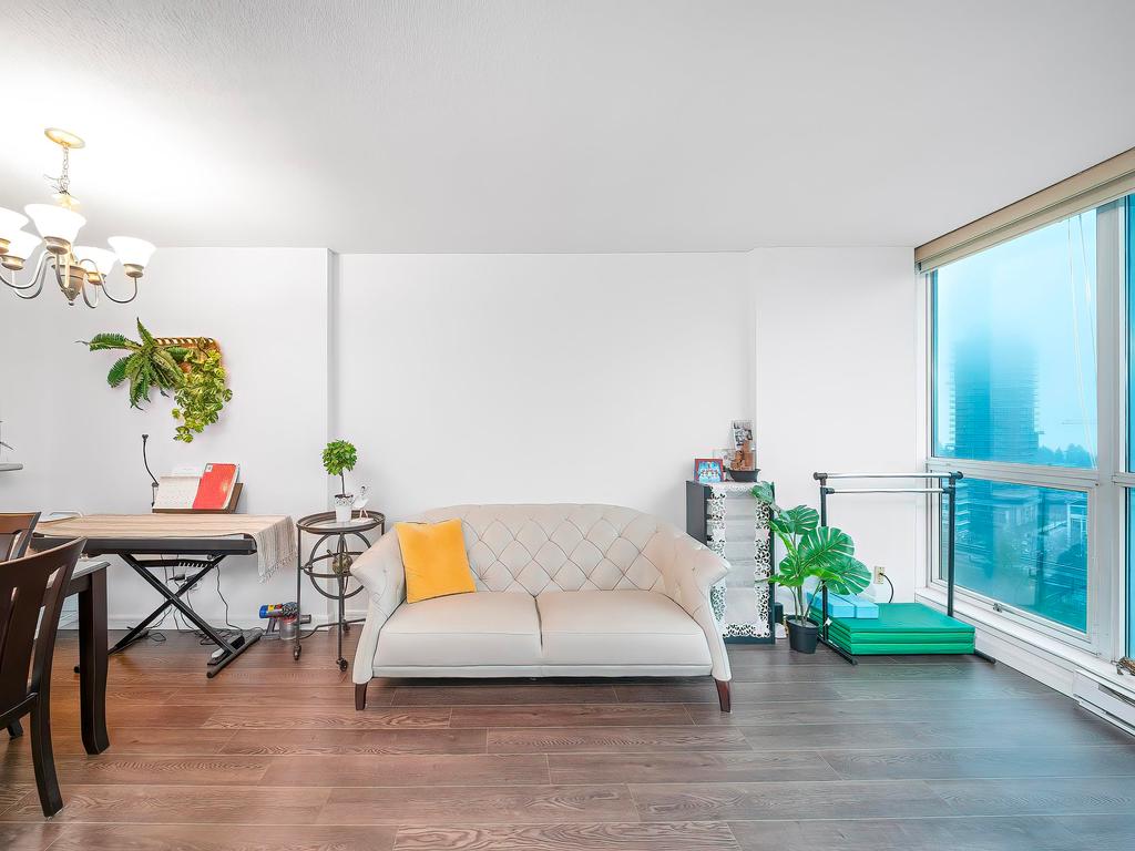 Listing Image for R3106812