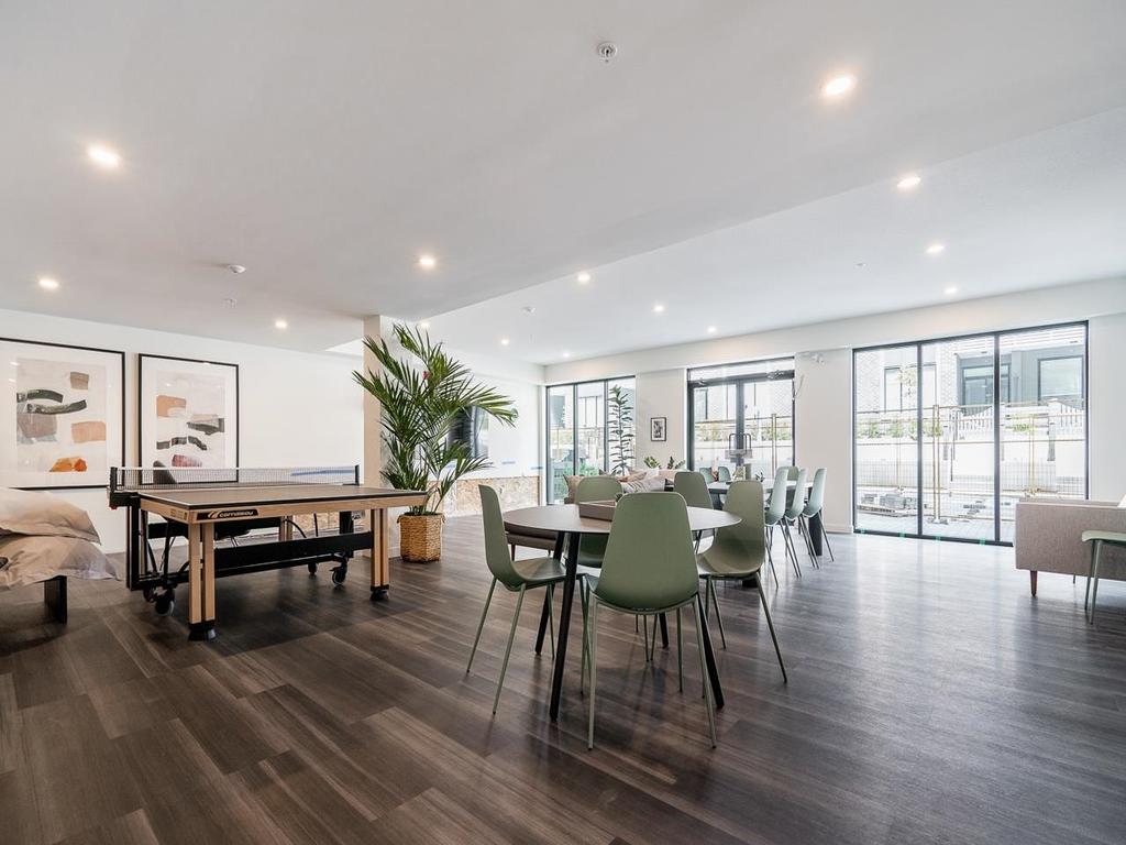 Listing Image for R3106975