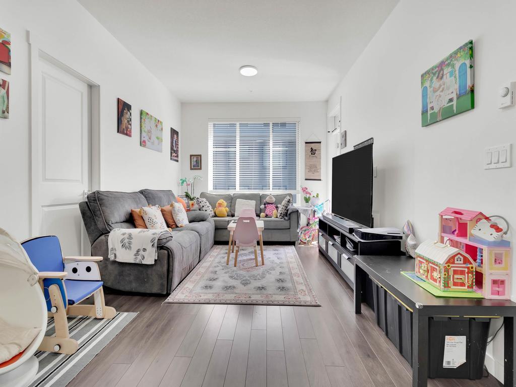 Listing Image for R3106996