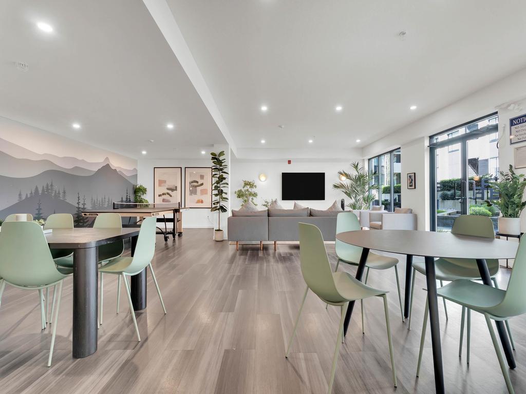 Listing Image for R3106996