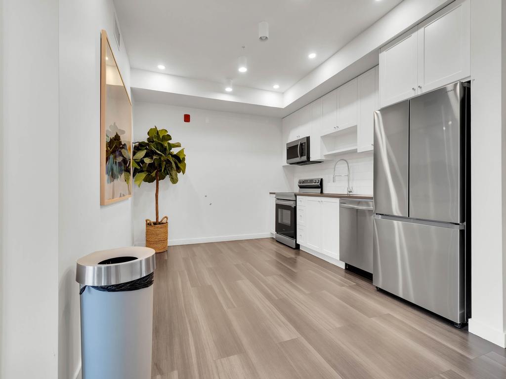 Listing Image for R3106996