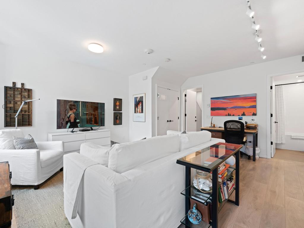 Listing Image for R3107011