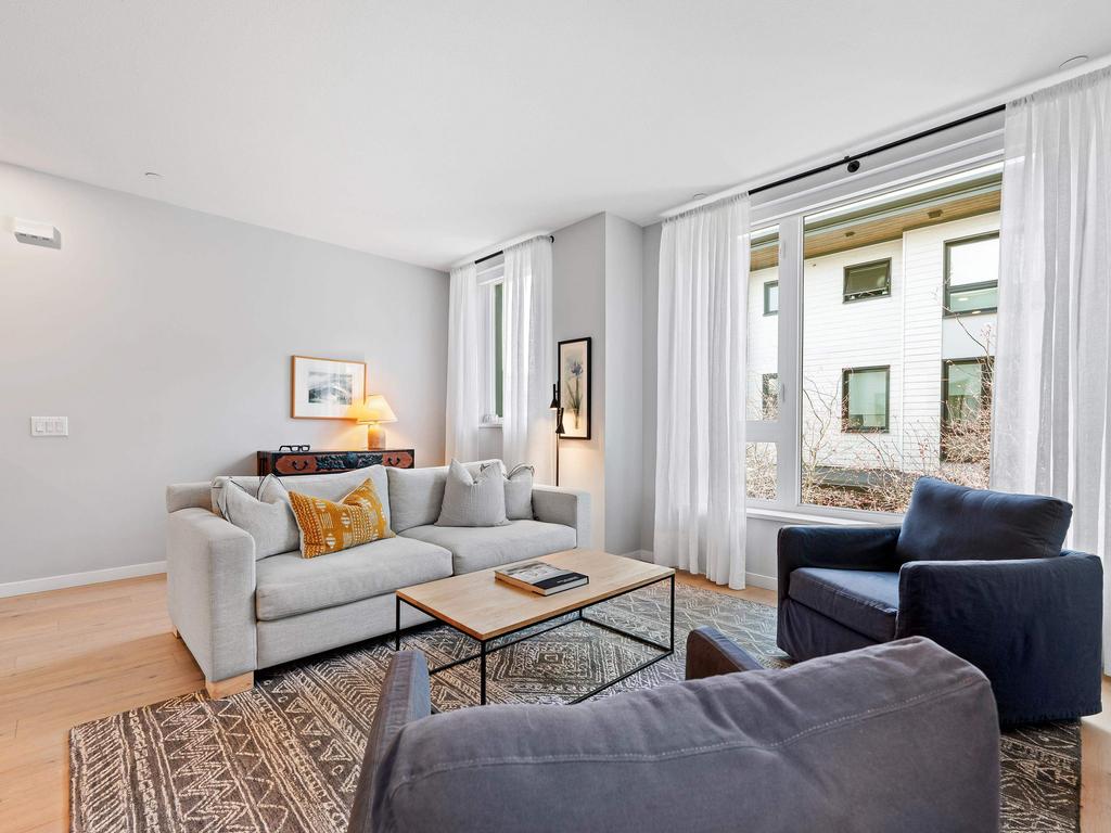 Listing Image for R3107011