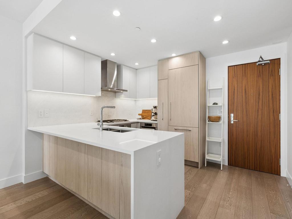 Listing Image for R3107012