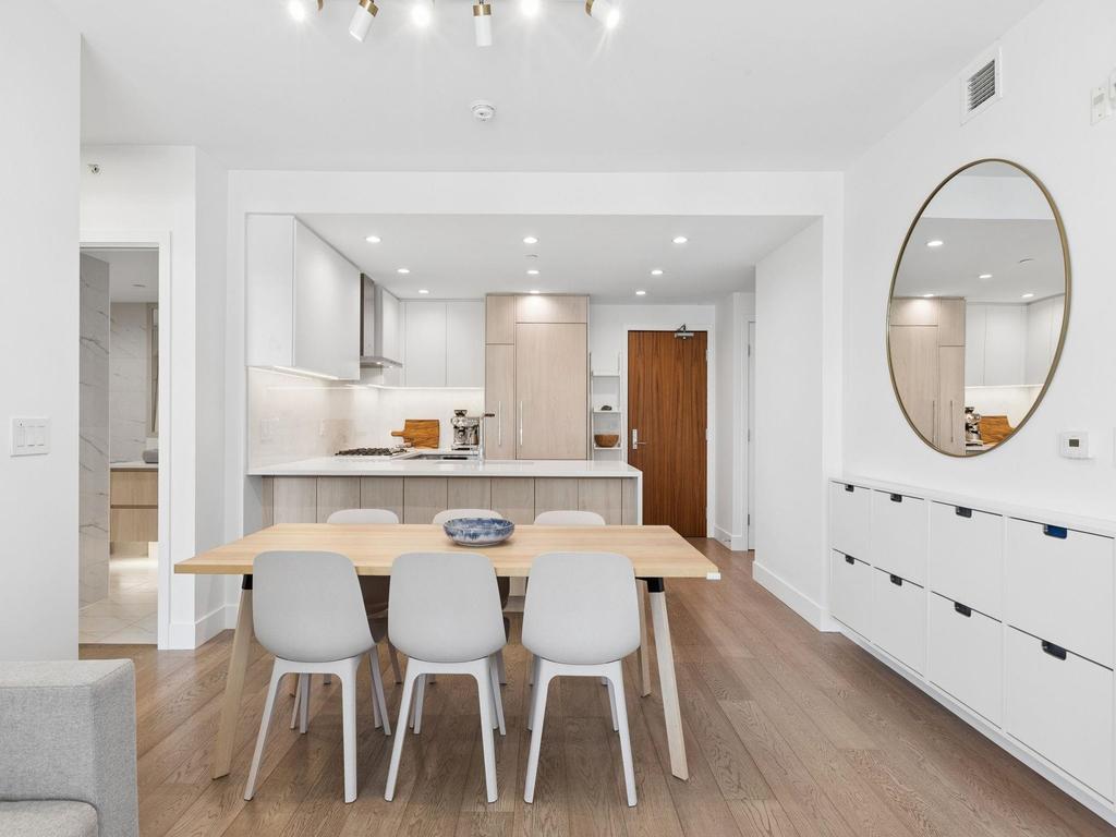 Listing Image for R3107012