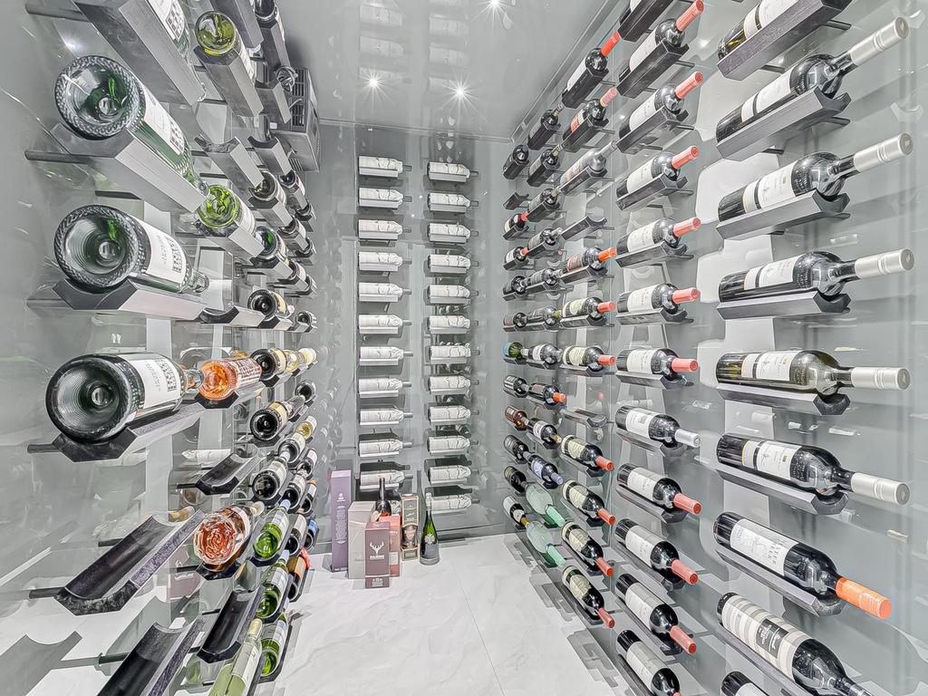 Listing Image for R3107073