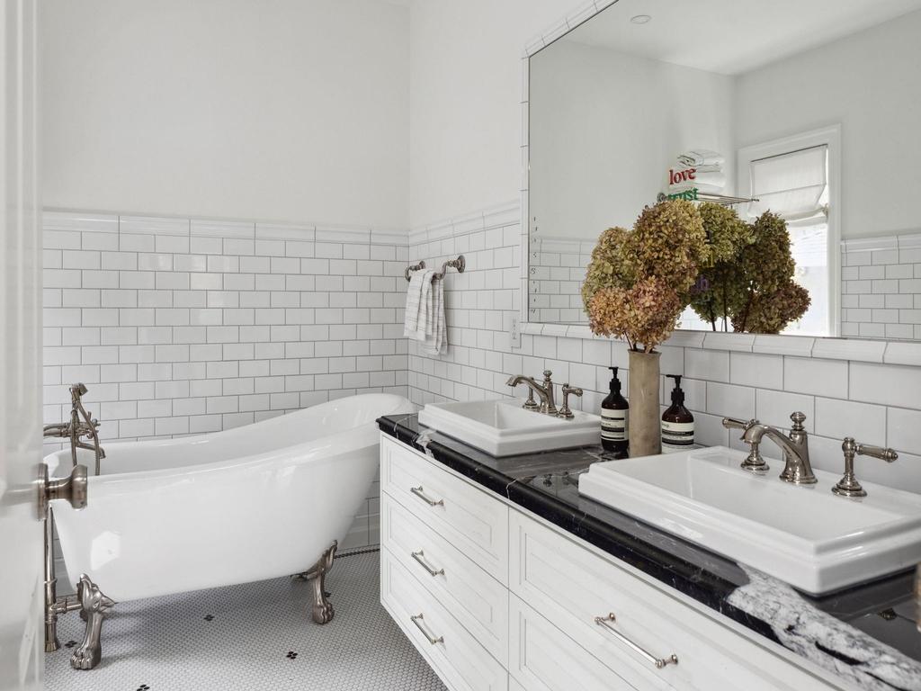 Listing Image for R3107335