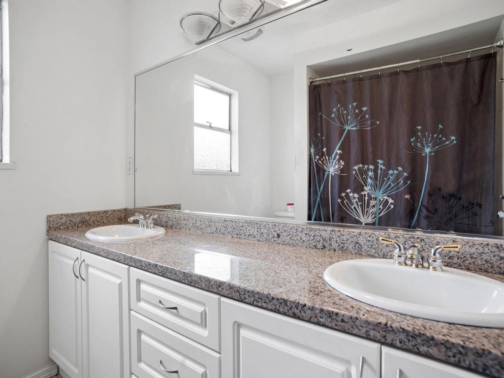 Listing Image for R3107338