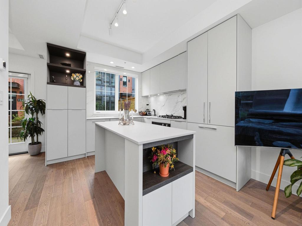 Listing Image for R3107343