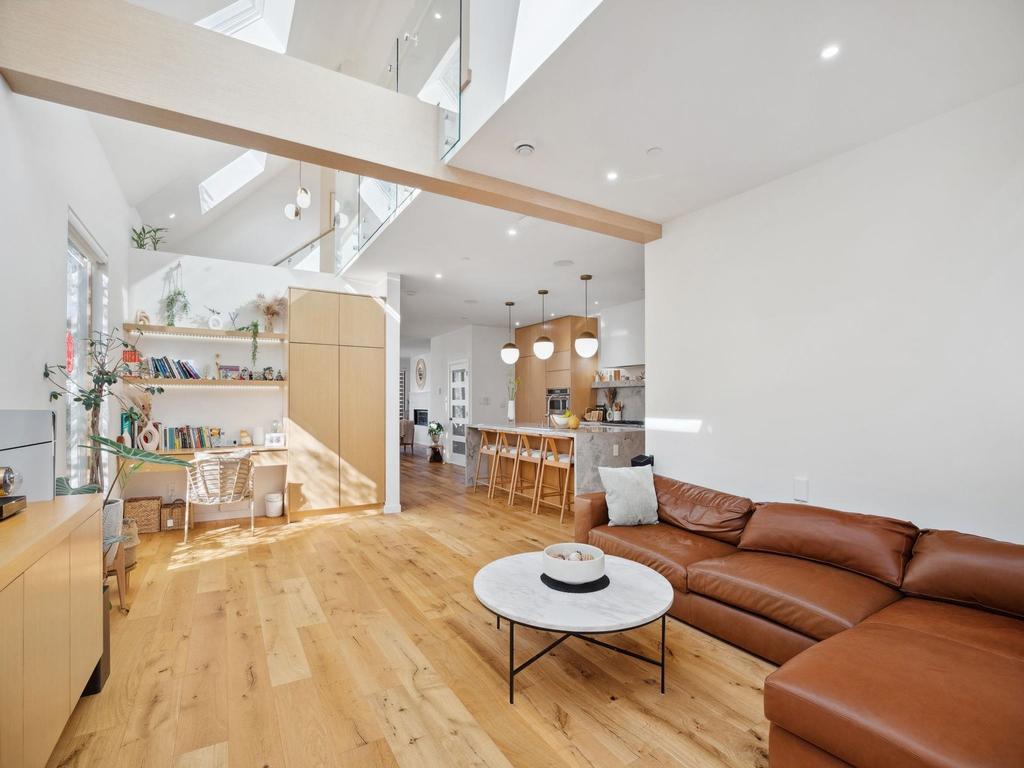 Listing Image for R3107347