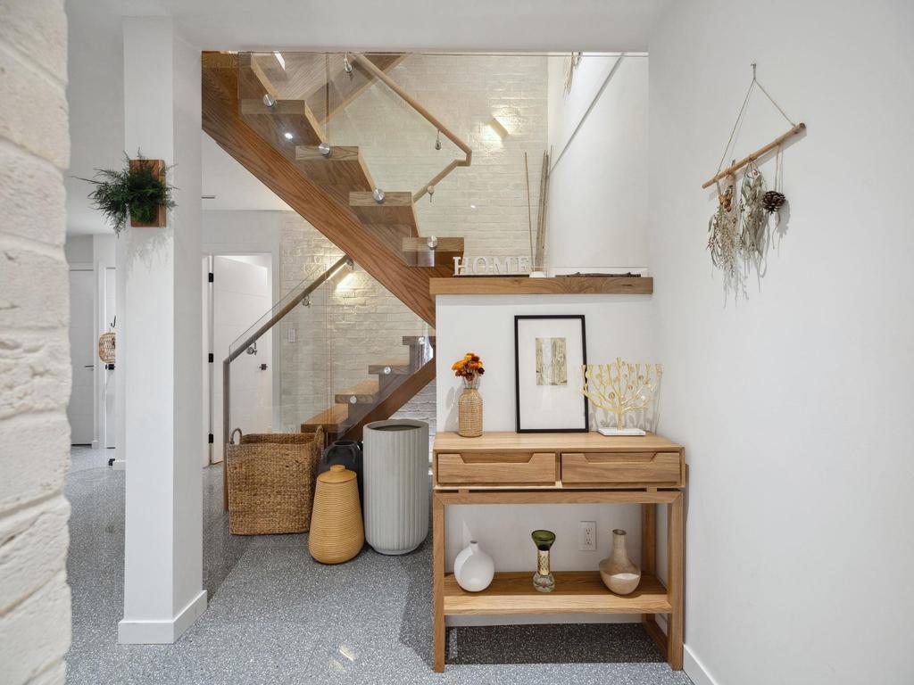 Listing Image for R3107347