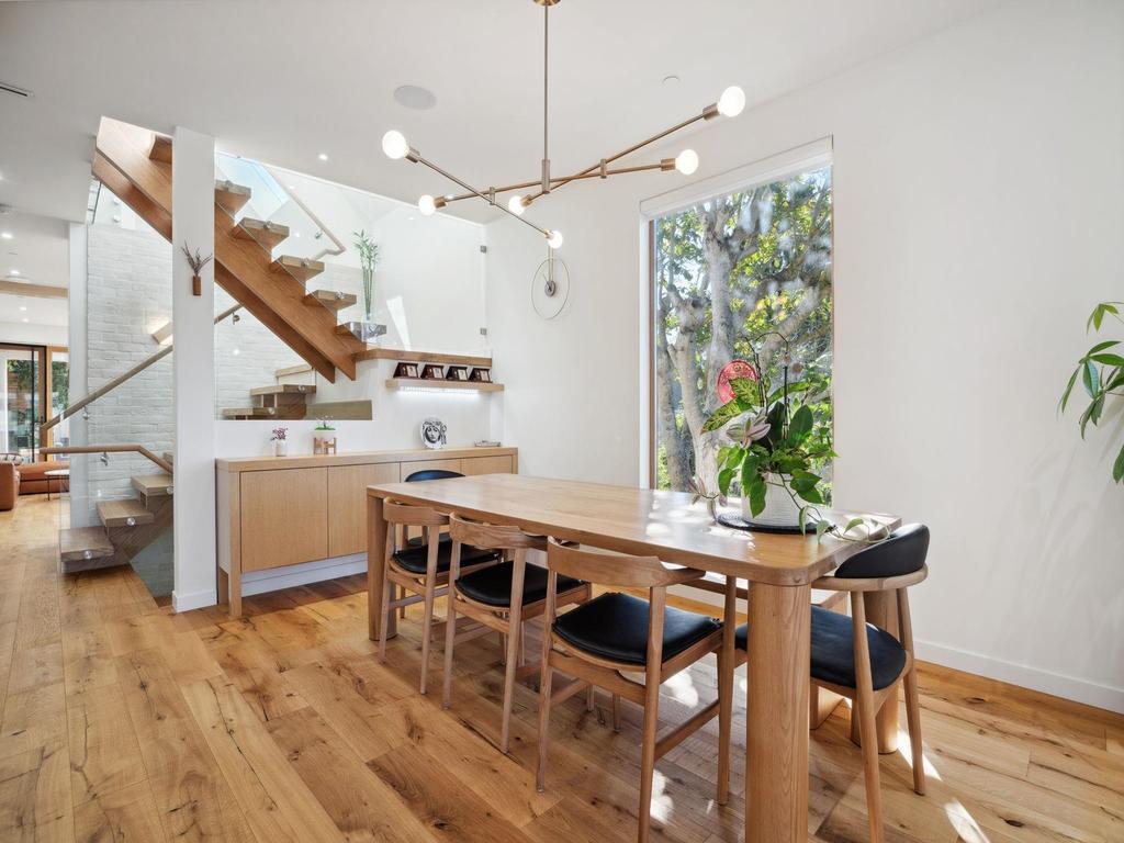 Listing Image for R3107347