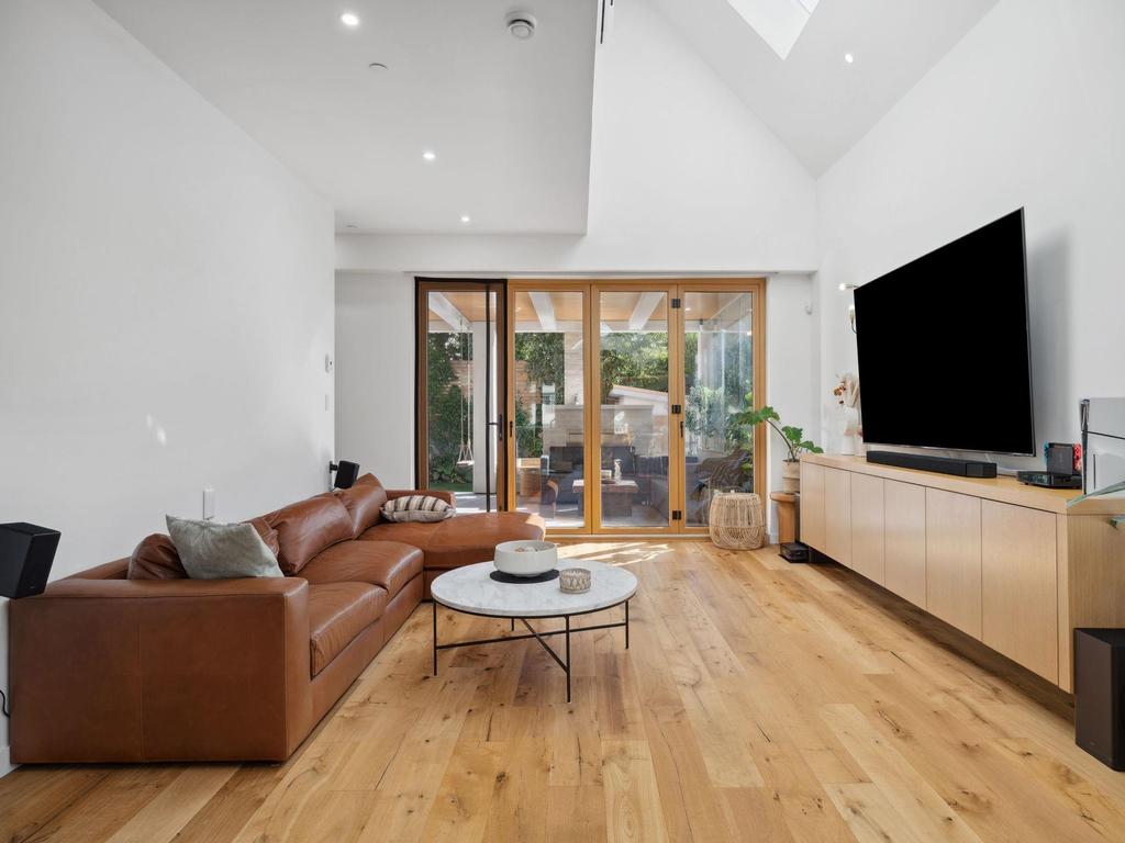 Listing Image for R3107347