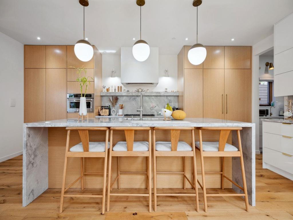 Listing Image for R3107347