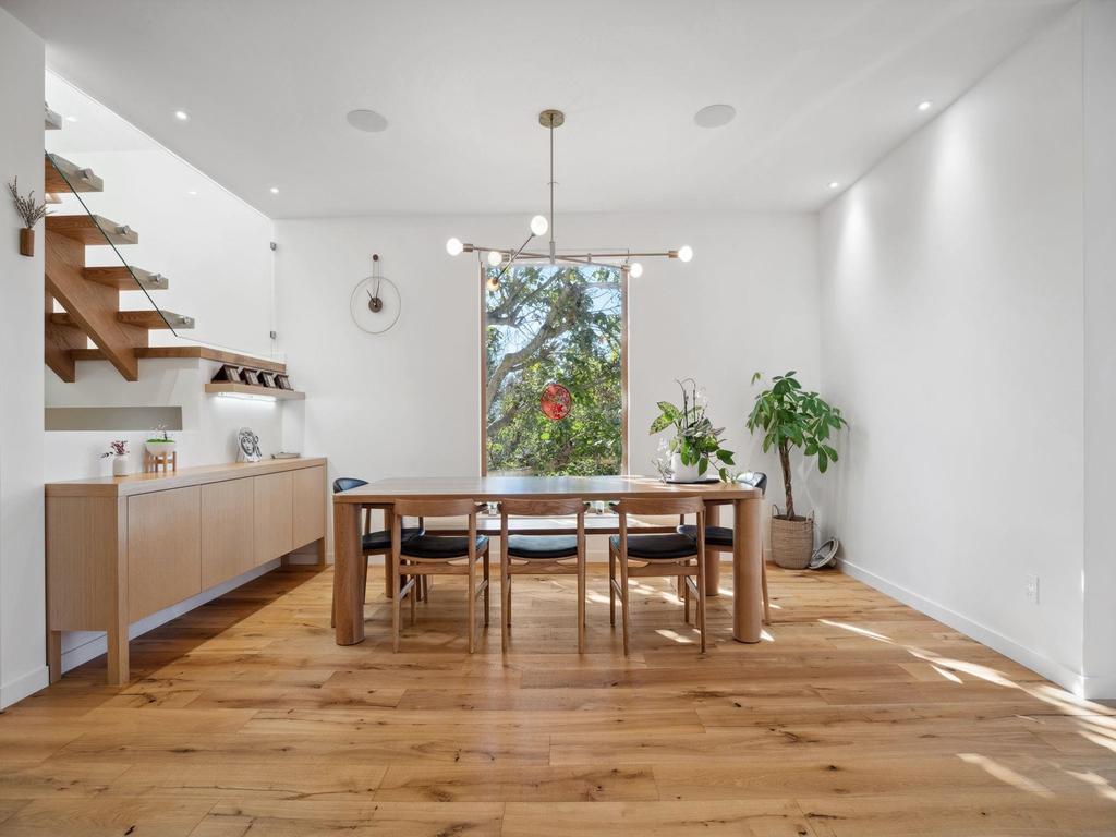 Listing Image for R3107347