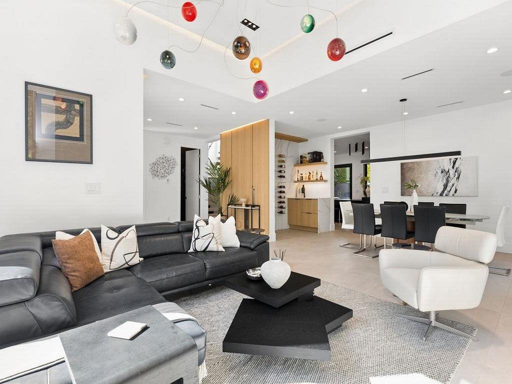 Listing Image for R3107361