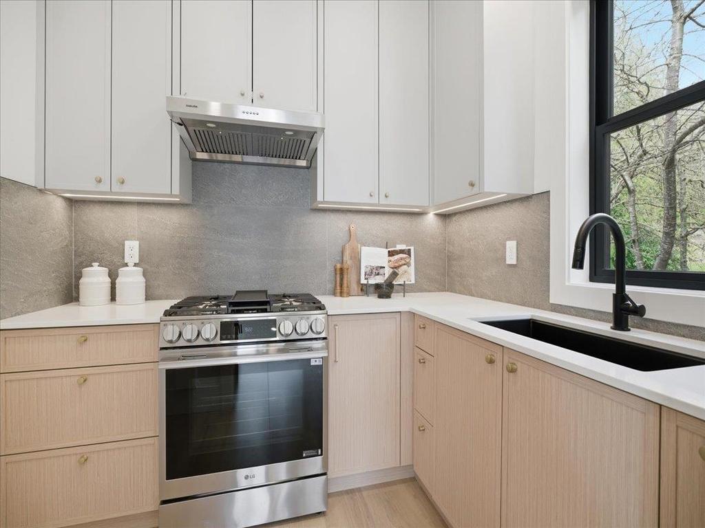 Listing Image for R3107599