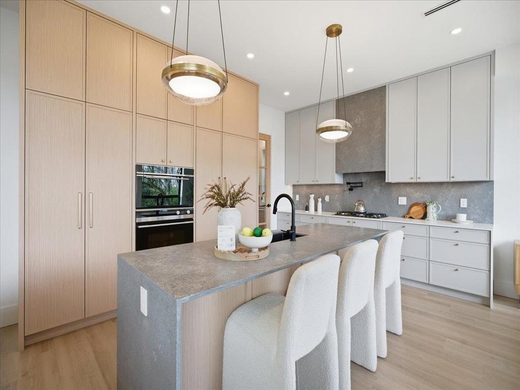 Listing Image for R3107599