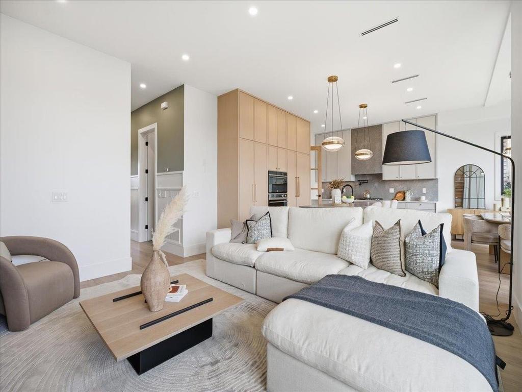 Listing Image for R3107599