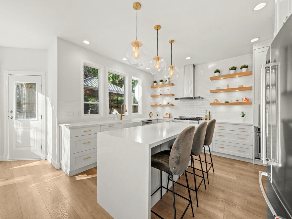 Listing Image for R3107620