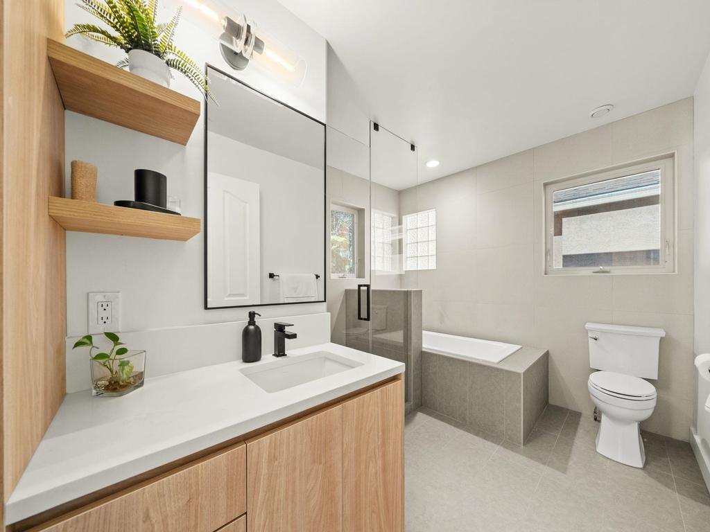 Listing Image for R3107620