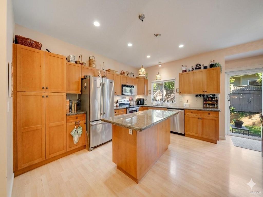 Listing Image for R3107798