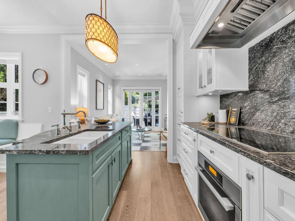 Listing Image for R3108012