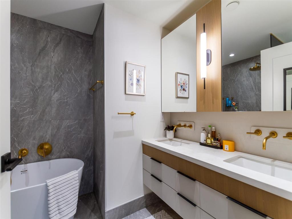 Listing Image for R3108024