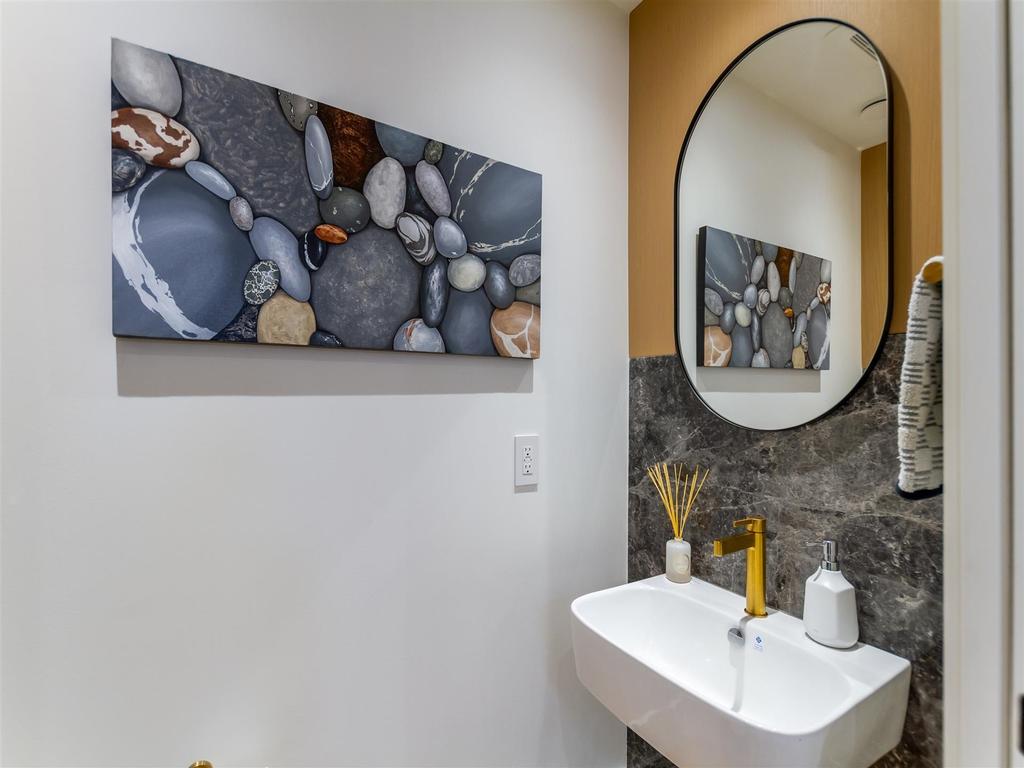 Listing Image for R3108024