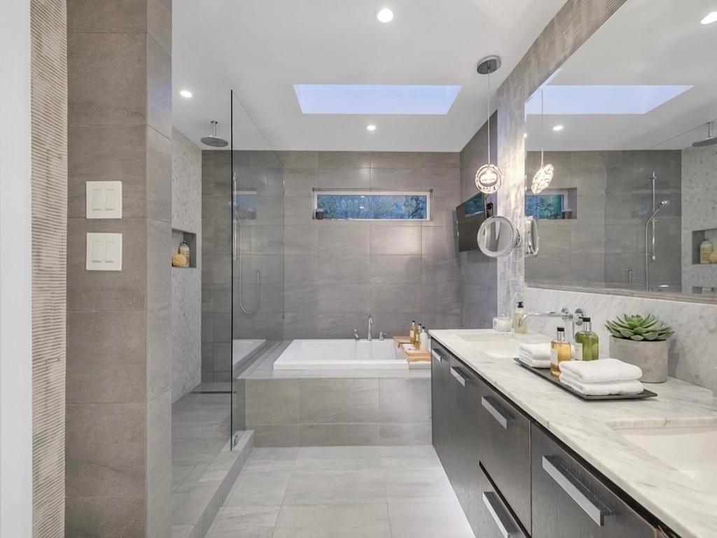 Listing Image for R3108082