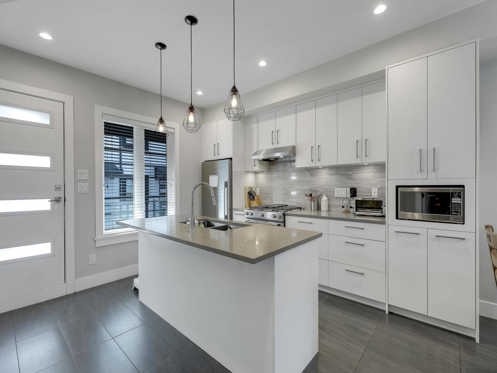 Listing Image for R3108228