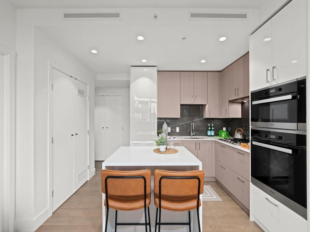 Listing Image for R3108330