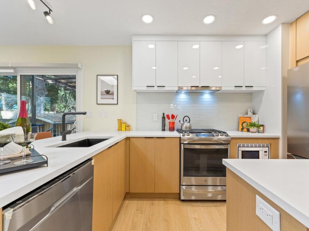 Listing Image for R3108416